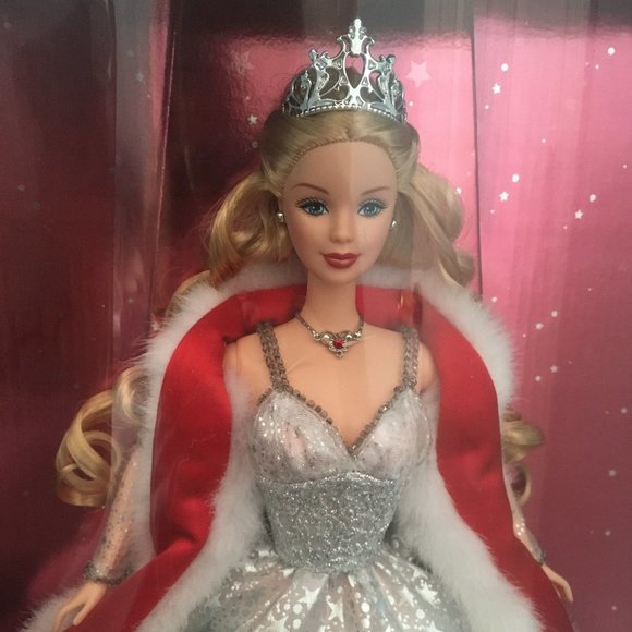 Holiday Celebration Barbie - Picture 1 of 5